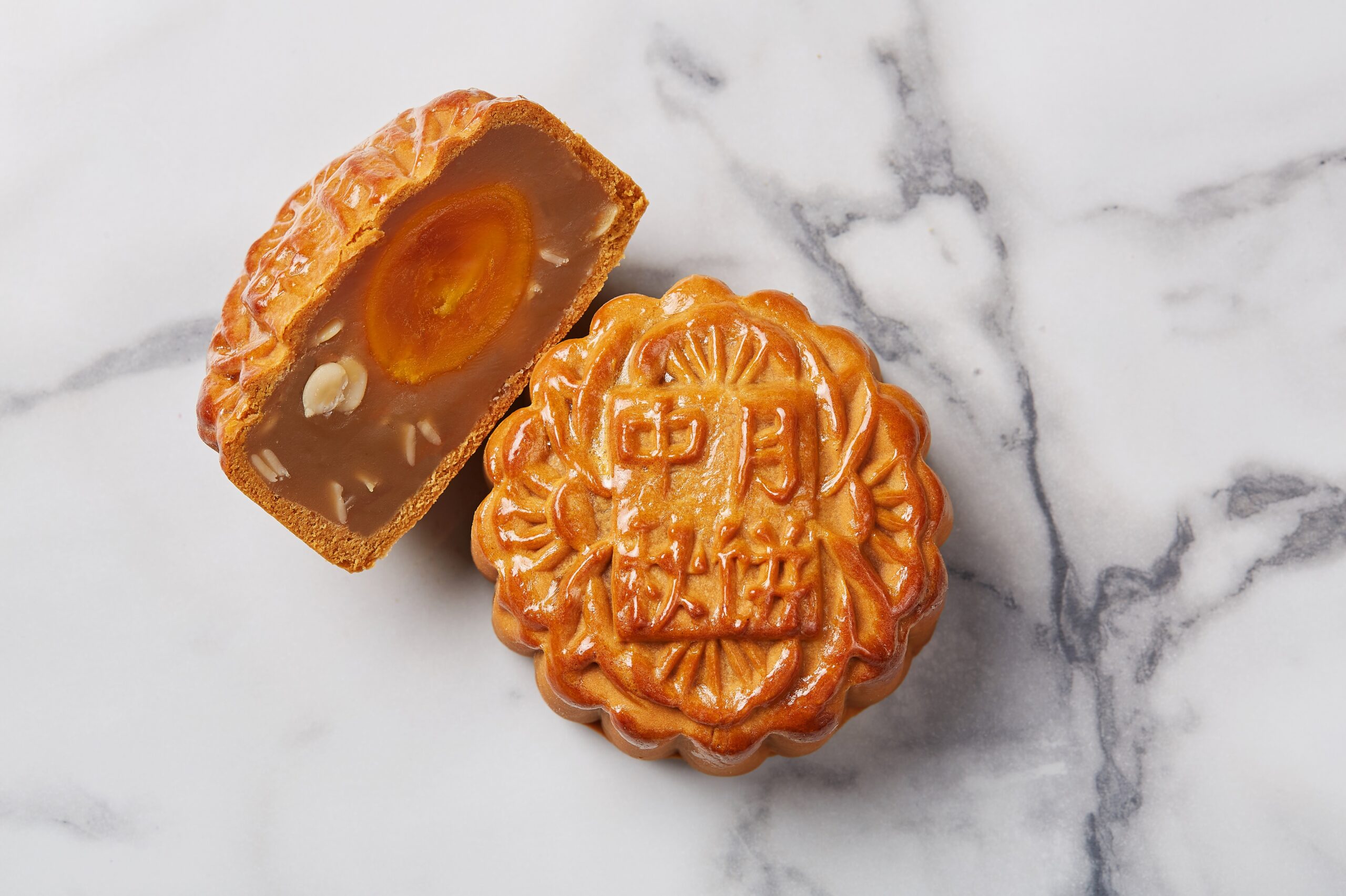 Baked White Lotus Paste w Single Yolk & Melon Seeds